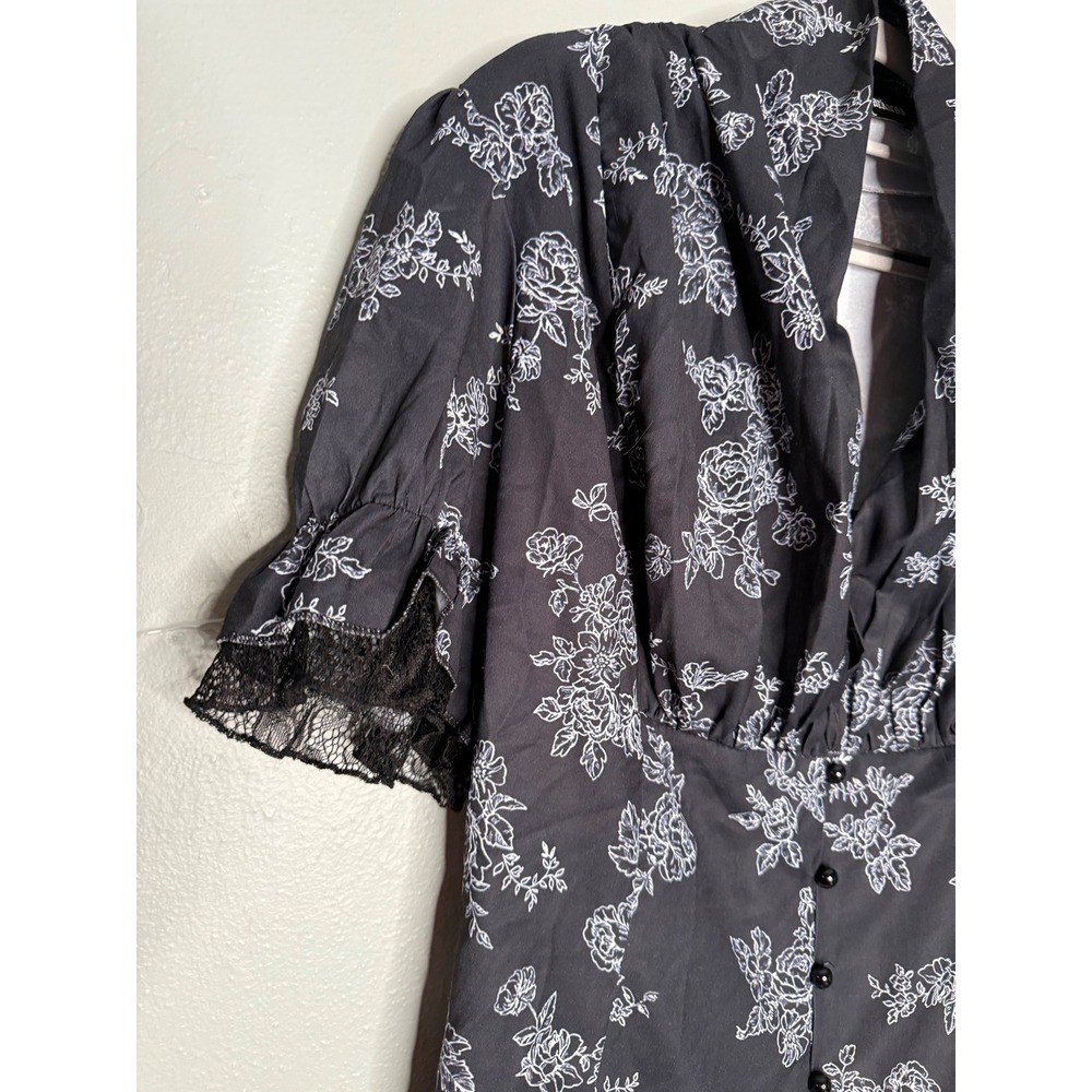 Scarlett Darkness black floral corset lace up back dark goth short sleeve blouse - Picture 5 of 6